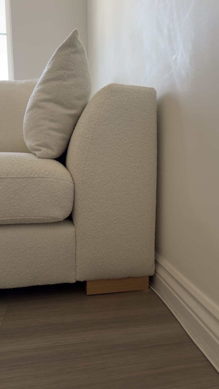 Cream Boucle Sofa, 21st Century photo 1100.0