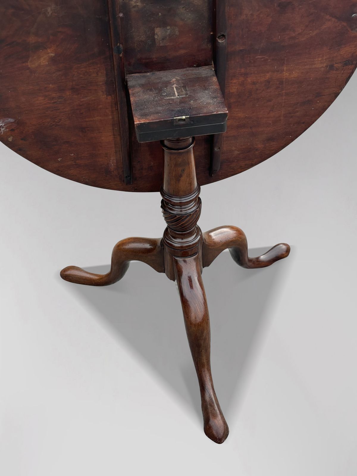 18th Century George III Period Mahogany Tripod Table photo 1400.0