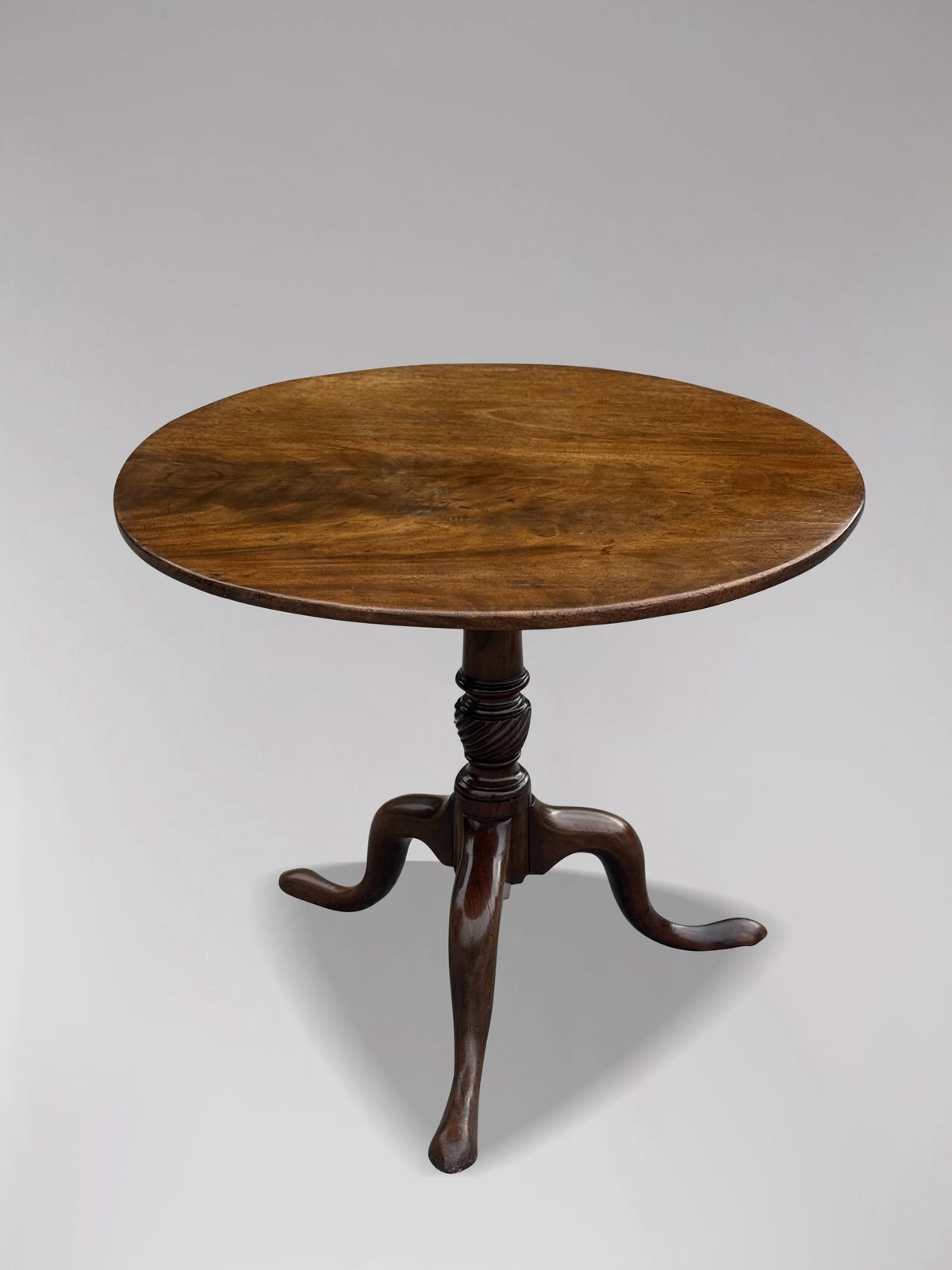 18th Century George III Period Mahogany Tripod Table photo vinterior
