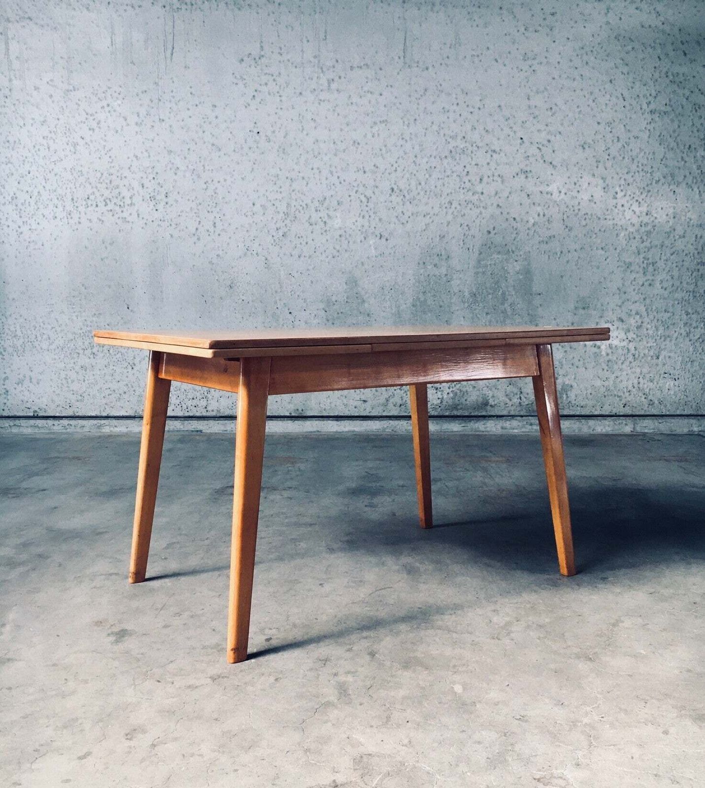 Uitschuifbare Eettafel, Jaren 1950, Mcm Dutch Design – Cor Alons Voor Gouda Den Boer photo Meubels