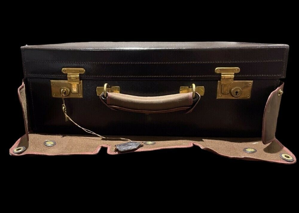 A Superb Quality Mappin & Webb Art Deco Vanity Case And Contents, 1933. photo buy