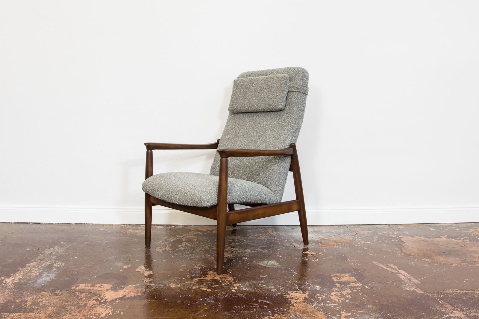 Pair Of Mid Century Armchairs, By Edmund Homa, Poland, 1960s photo vintage