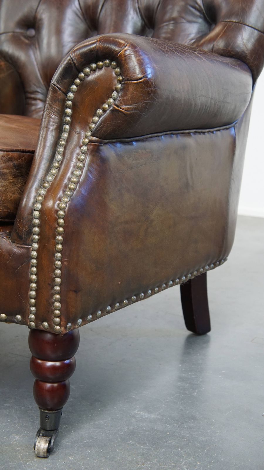 1029.135 Beautiful, Unique Cognac Colored Brown Nerfde Rundleren Chesterfield Armchair/ Armchair photo