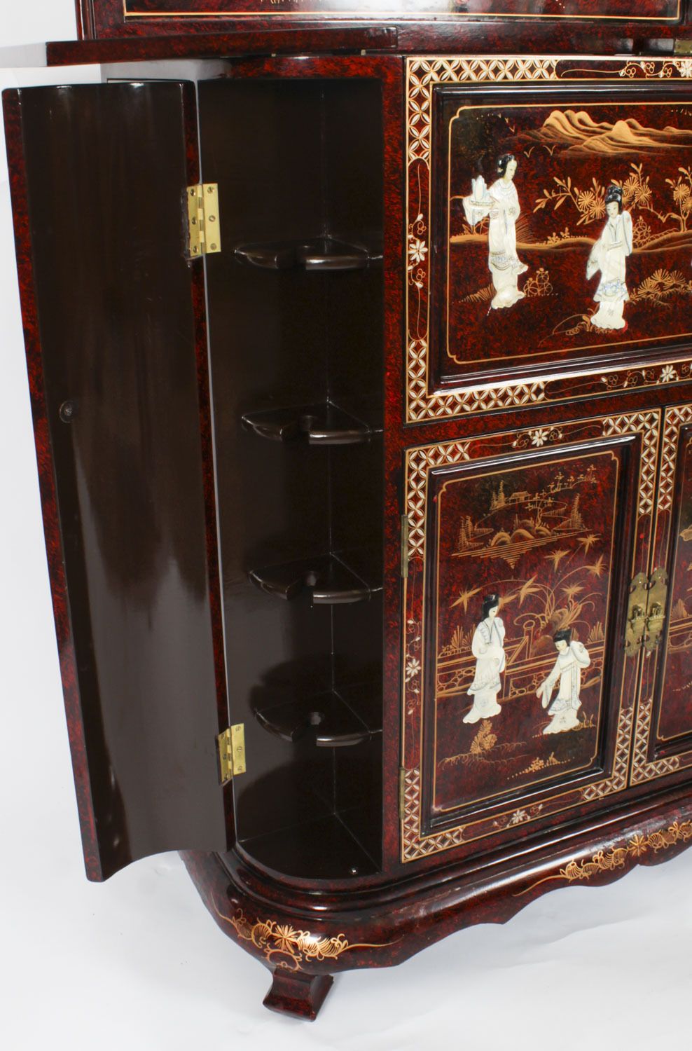 Vintage Japanese Burgundy Lacquered Cocktail Cabinet Dry Bar & Glasses 20th C photo vinterior
