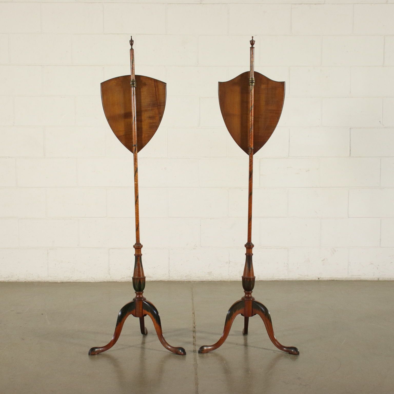 photo vinterior Pair Of George IV Screen Poles Satinwood Fabric England 19th Century