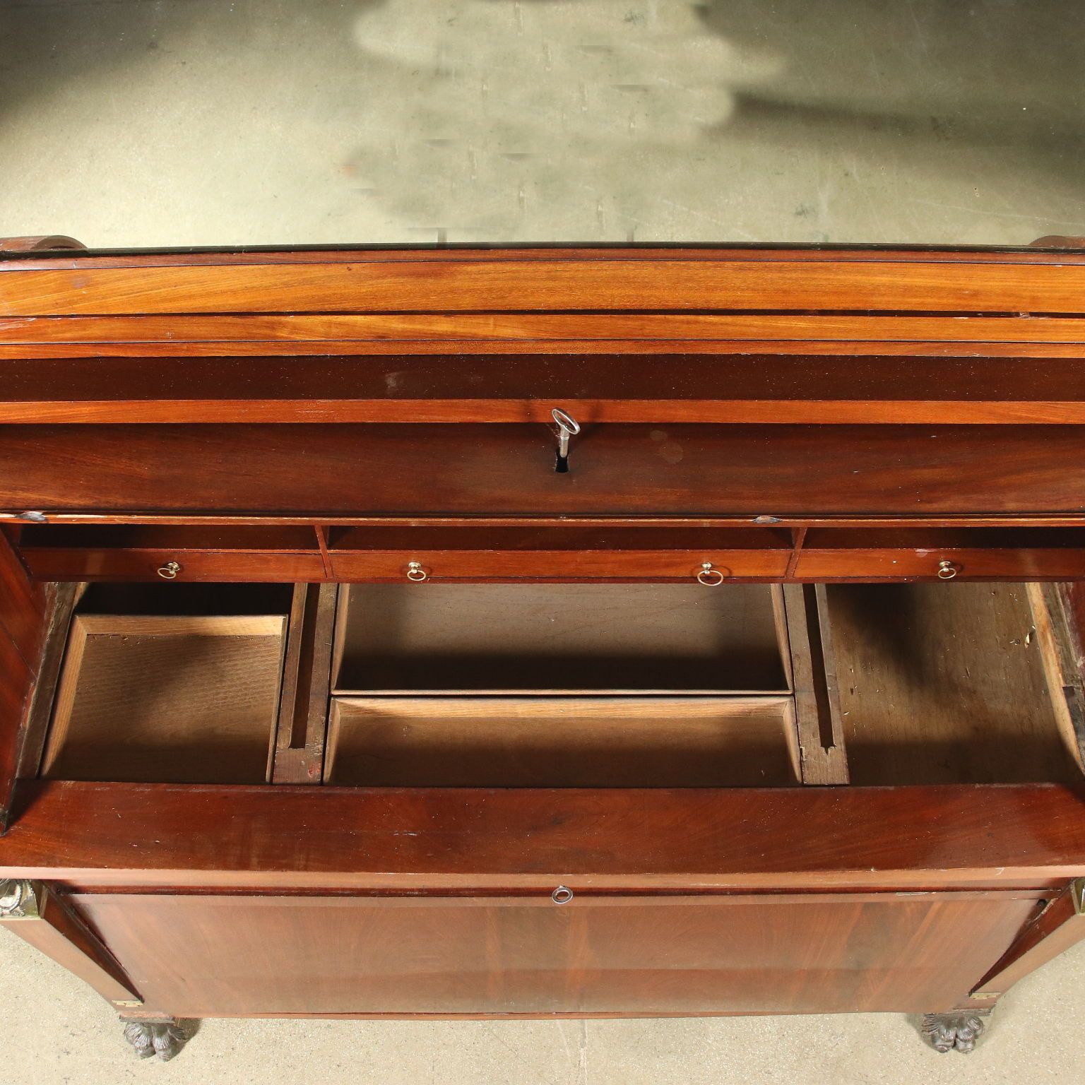 photo vinterior Empire Desk Chestnut Mahogany Italy XIX Century