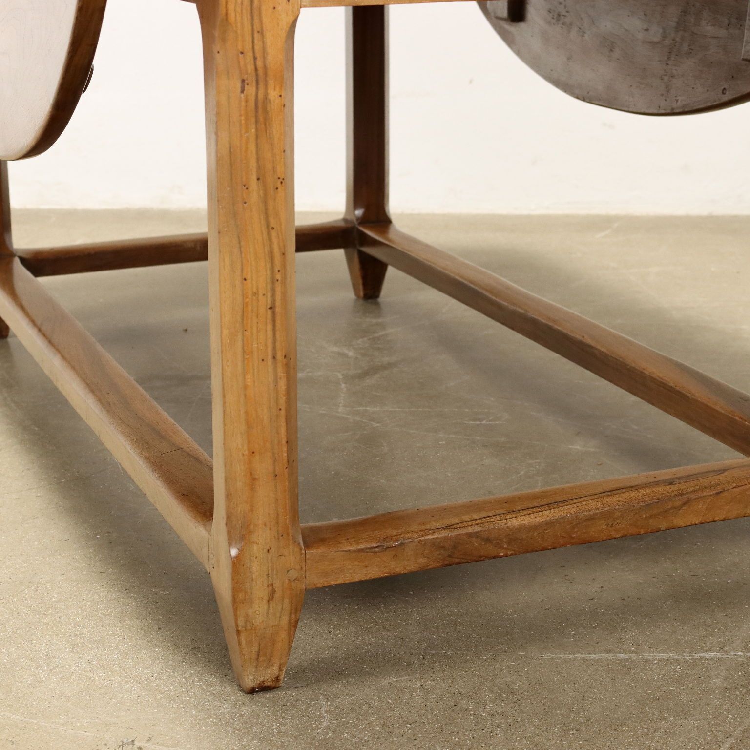 photo furniture Antique Table Walnut Silver Fir France XIX Century