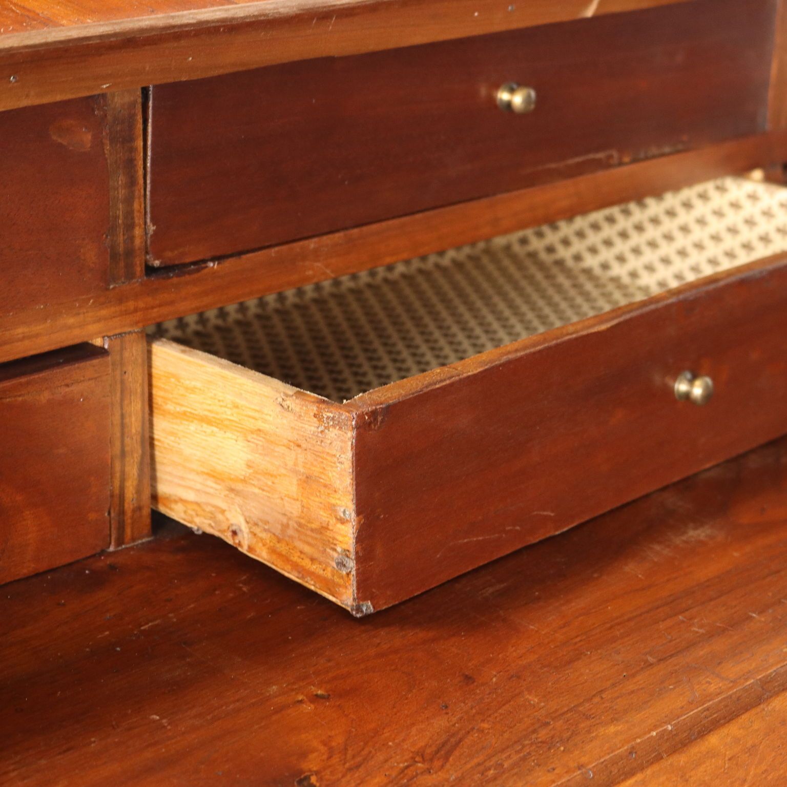 Baroque Cabinet Walnut 4 Drawers Italy XVIII Century photo vinterior