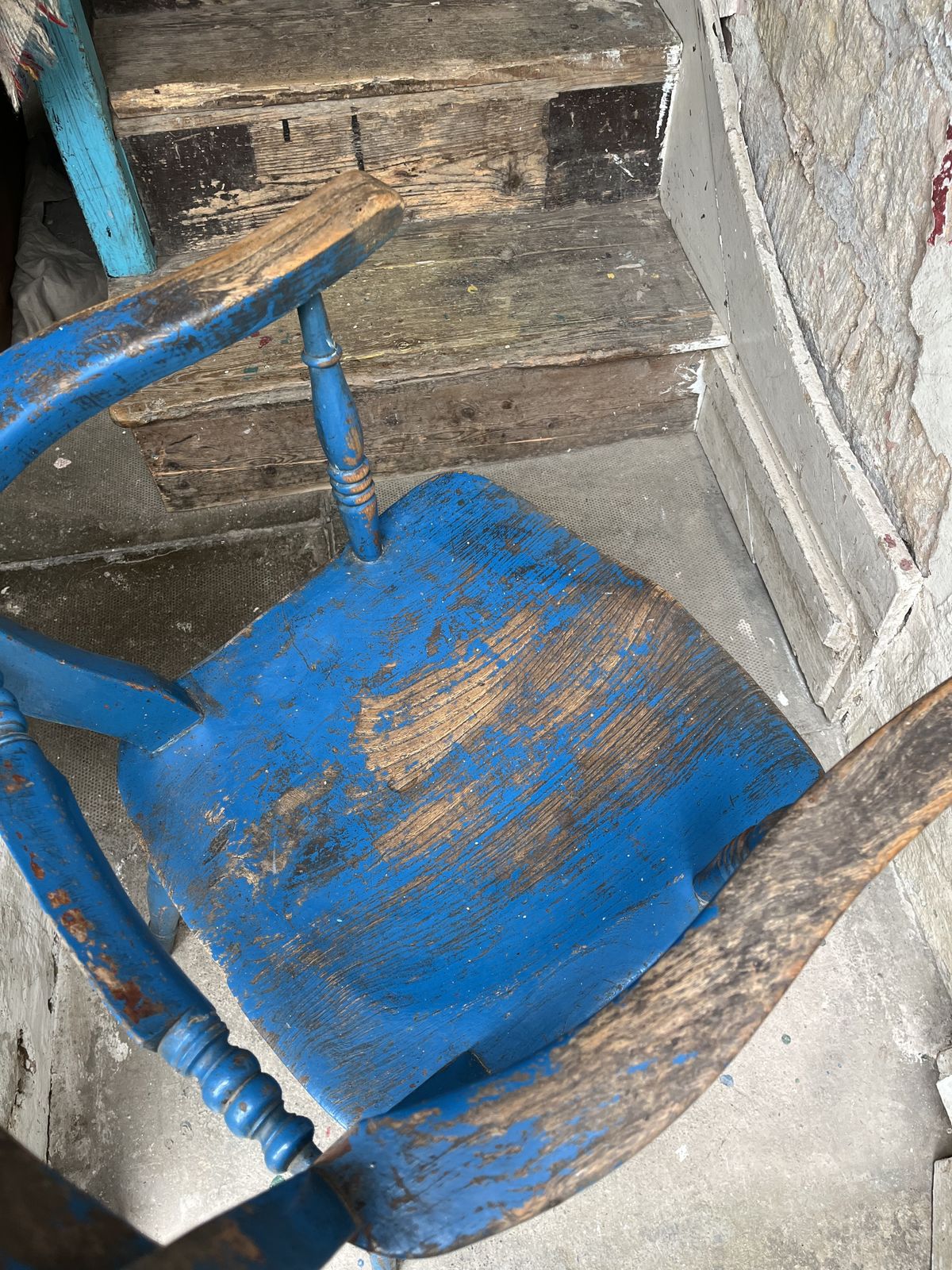 photo furniture Blue Painted Victorian Elm And Beech Windsor Carver Chair