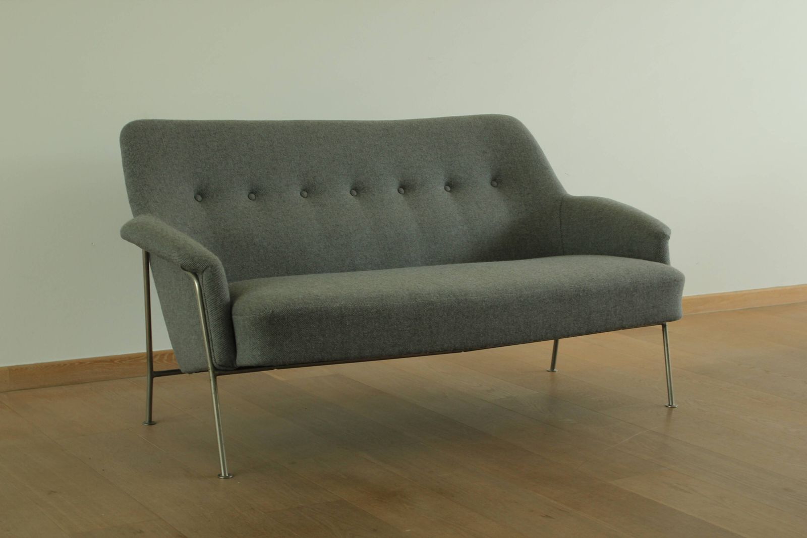 Sofa By Theo Ruth For Artifort photo furniture