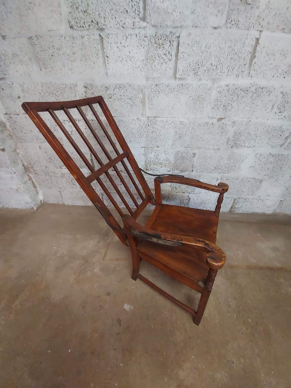 18th Century Antique Elm Recliner Armchair East Anglian Recliner. photo Furniture