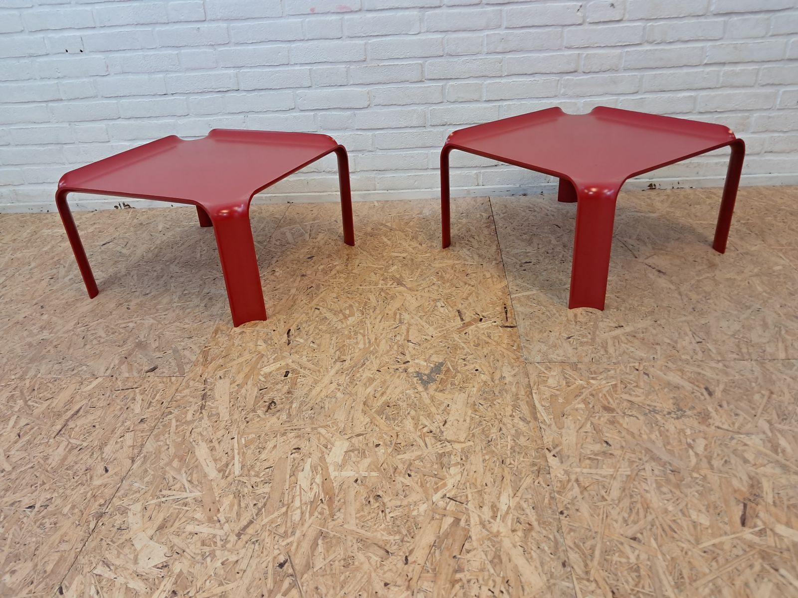Artifort 877 Side Tables, By Pierre Paulin photo furniture