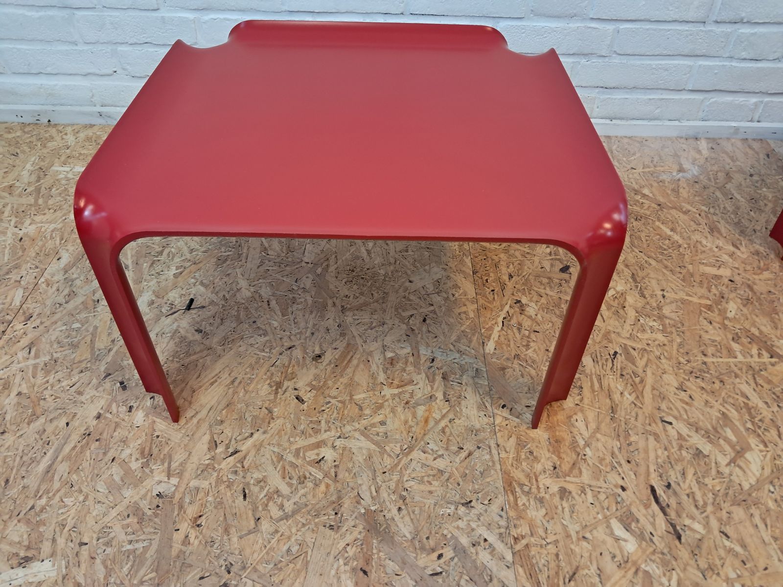 Artifort 877 Side Tables, By Pierre Paulin photo vinterior