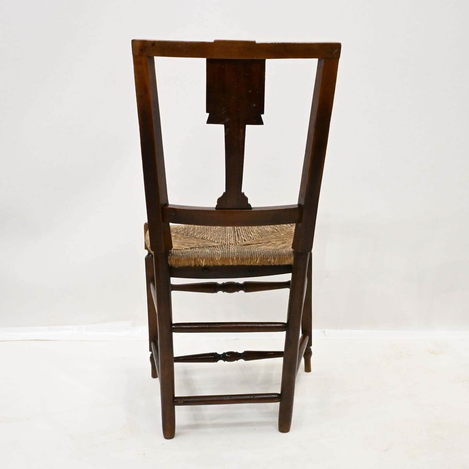 Set Of 7 Georgian Dining Chairs With Rush Seats Back Carvings Free Uk Delivery photo vinterior