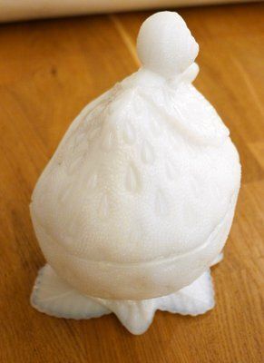 Early 20th Century Strawberry & Snail Sugar Pot In Opaline Glass From Portieux, 1890s photo 85.0