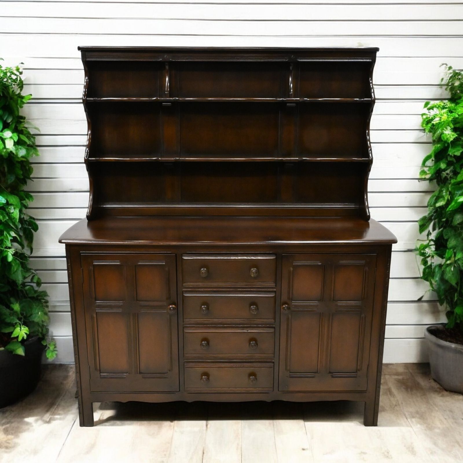 Ercol Dresser 4 Drawers And Shelved Top Dark Finish Free Uk Delivery