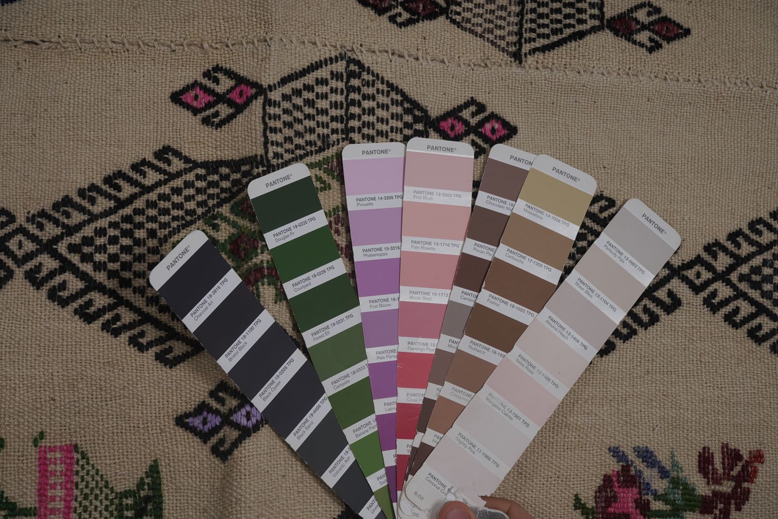 Mid 20cty Diamond Pattern Jajim Kilim With Muted Colors 5'6'' X 7'6'' photo for sale