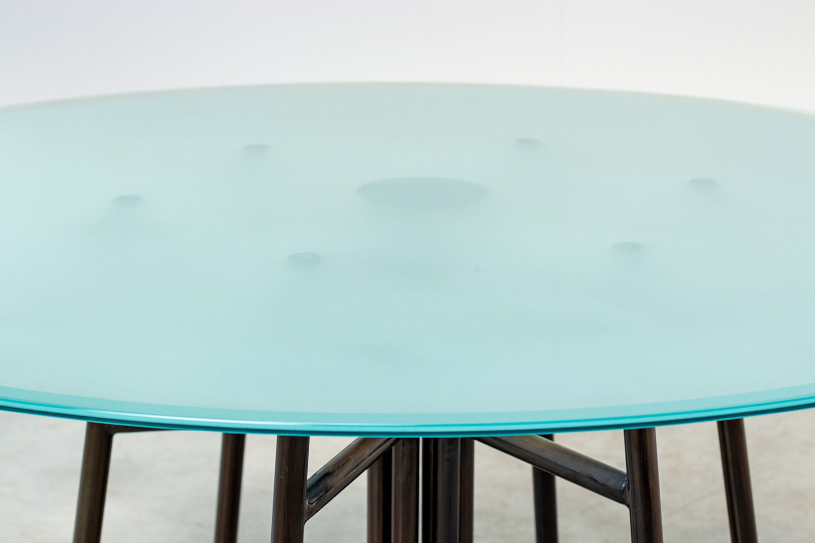 photo furniture 1980s Avant Garde Postmodern Table With Sculptural Geometric Base