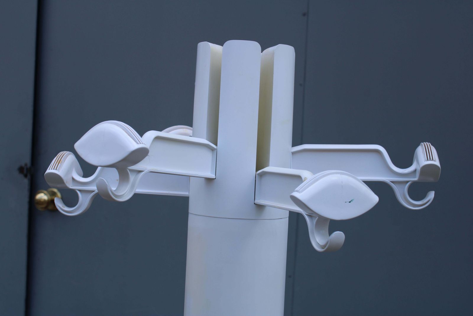Planta Anonima Coat Stand Castles Giancarlo Piretti 1960 White photo for sale
