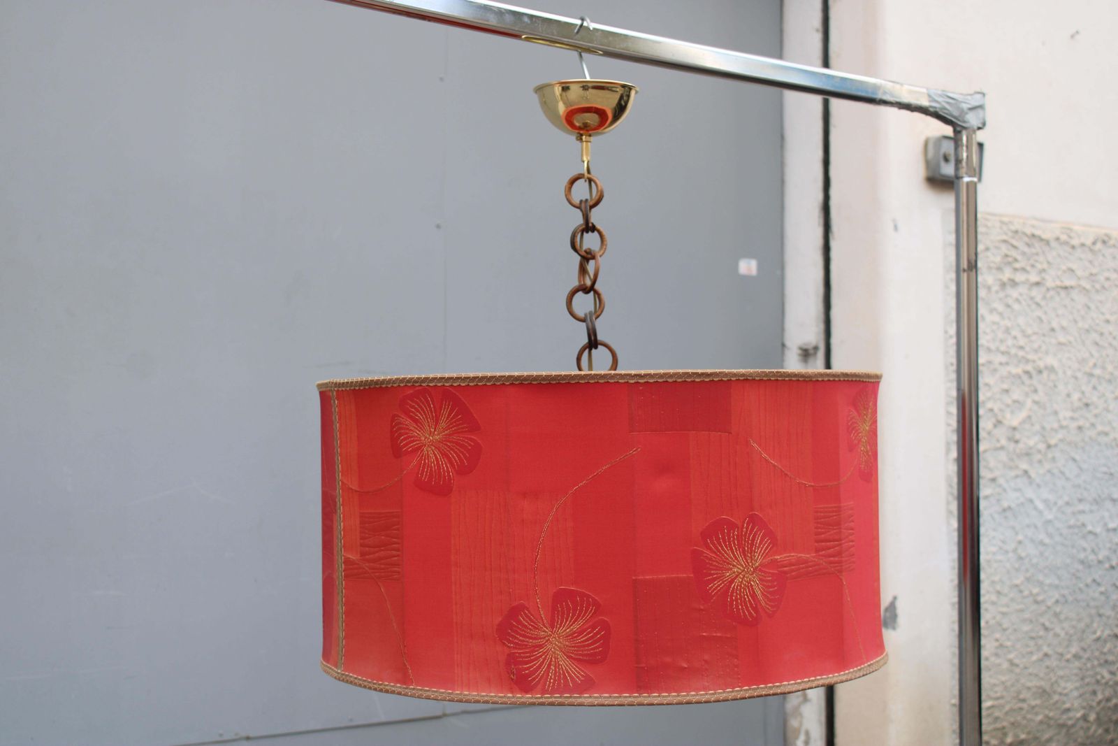 photo furniture Chandelier With Red Dome Fabric With Flowers Mid Century Italian Design Brass