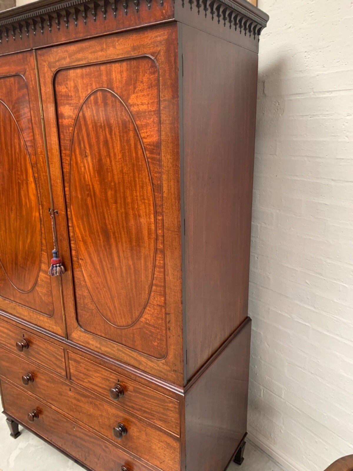 George IV Mahogany Linen Press photo 2100.0
