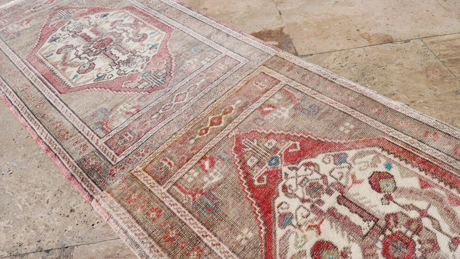 1970s Turkish Long And Narrow Runner Rug 1'10'' X 6'1'' photo vinterior