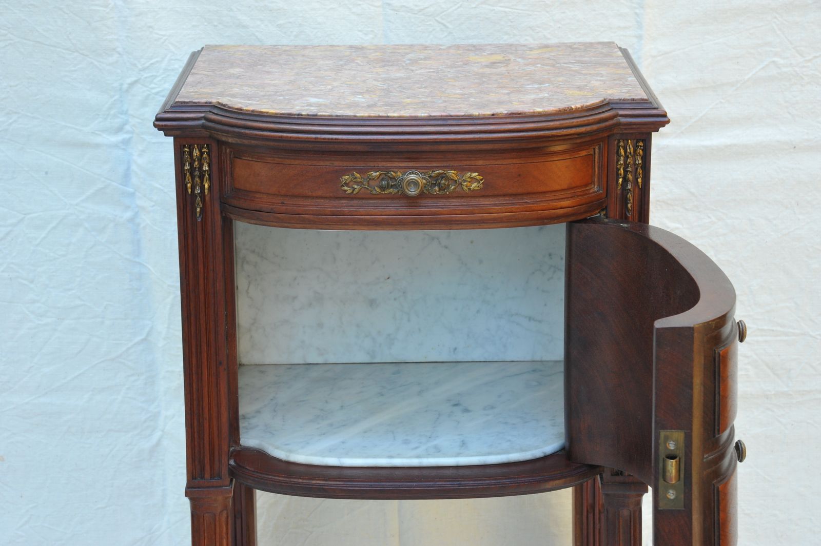 Furniture A Fine Quality Antique French Mahogany Bedside Cabinet photo