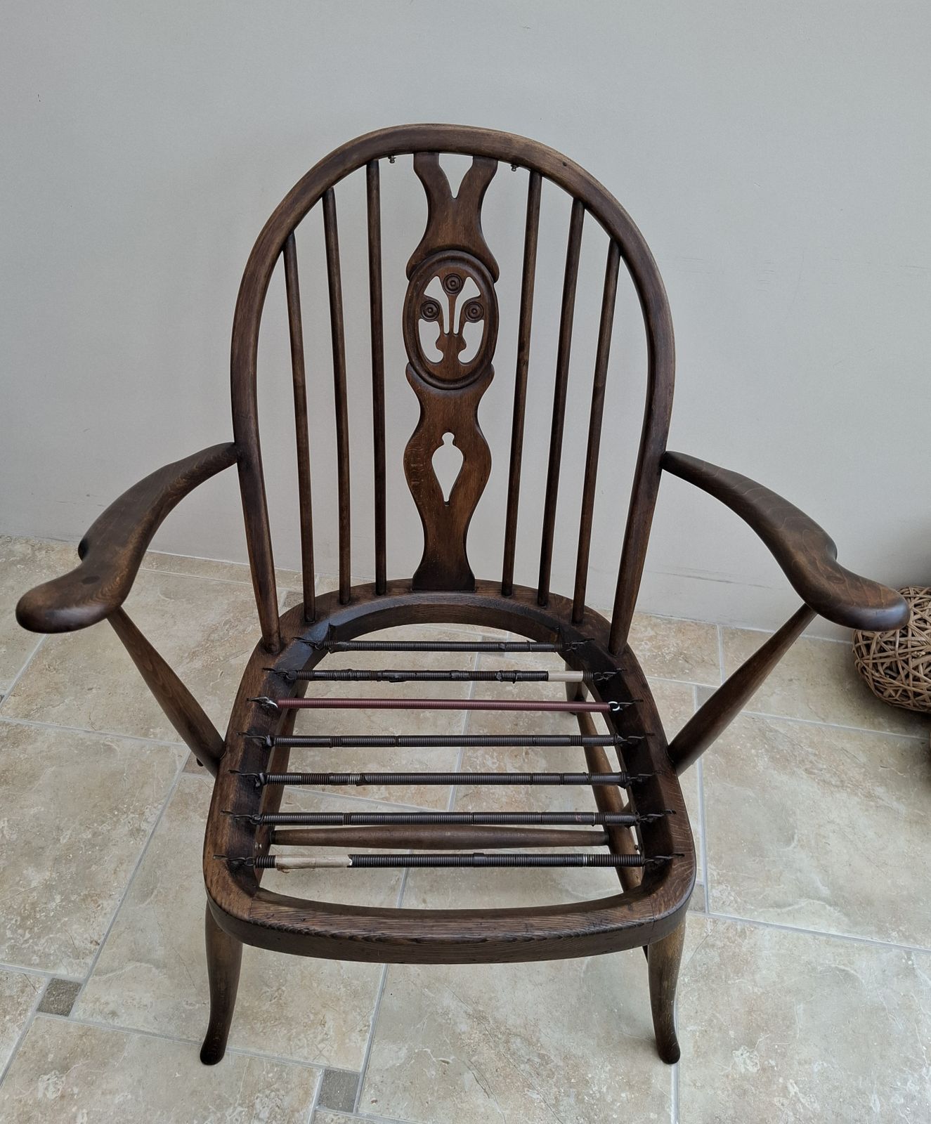125.0 Ercol Easy Arm Chair Fleur De Lys Back Rare 1950's With Tension Springs photo