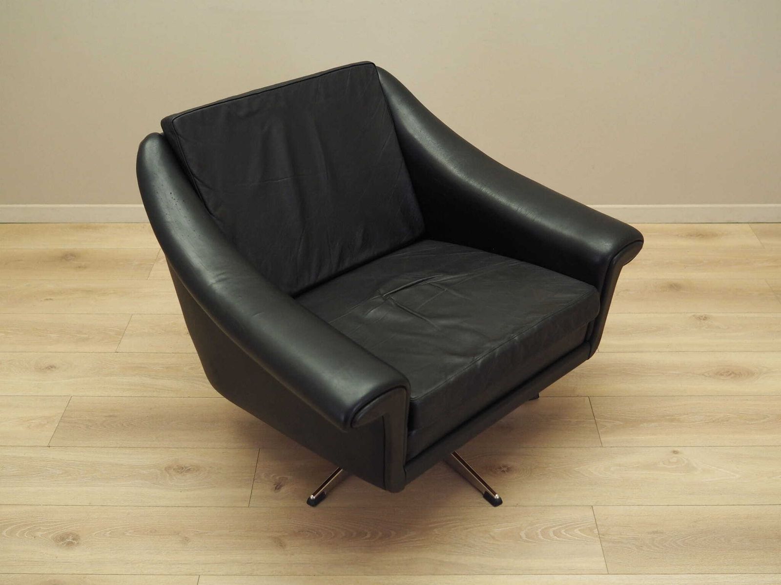 Furniture Swivel Armchair, Danish Design, 1960s, Manufacturer: Eran Møbler, Designer: Aage Christiansen photo