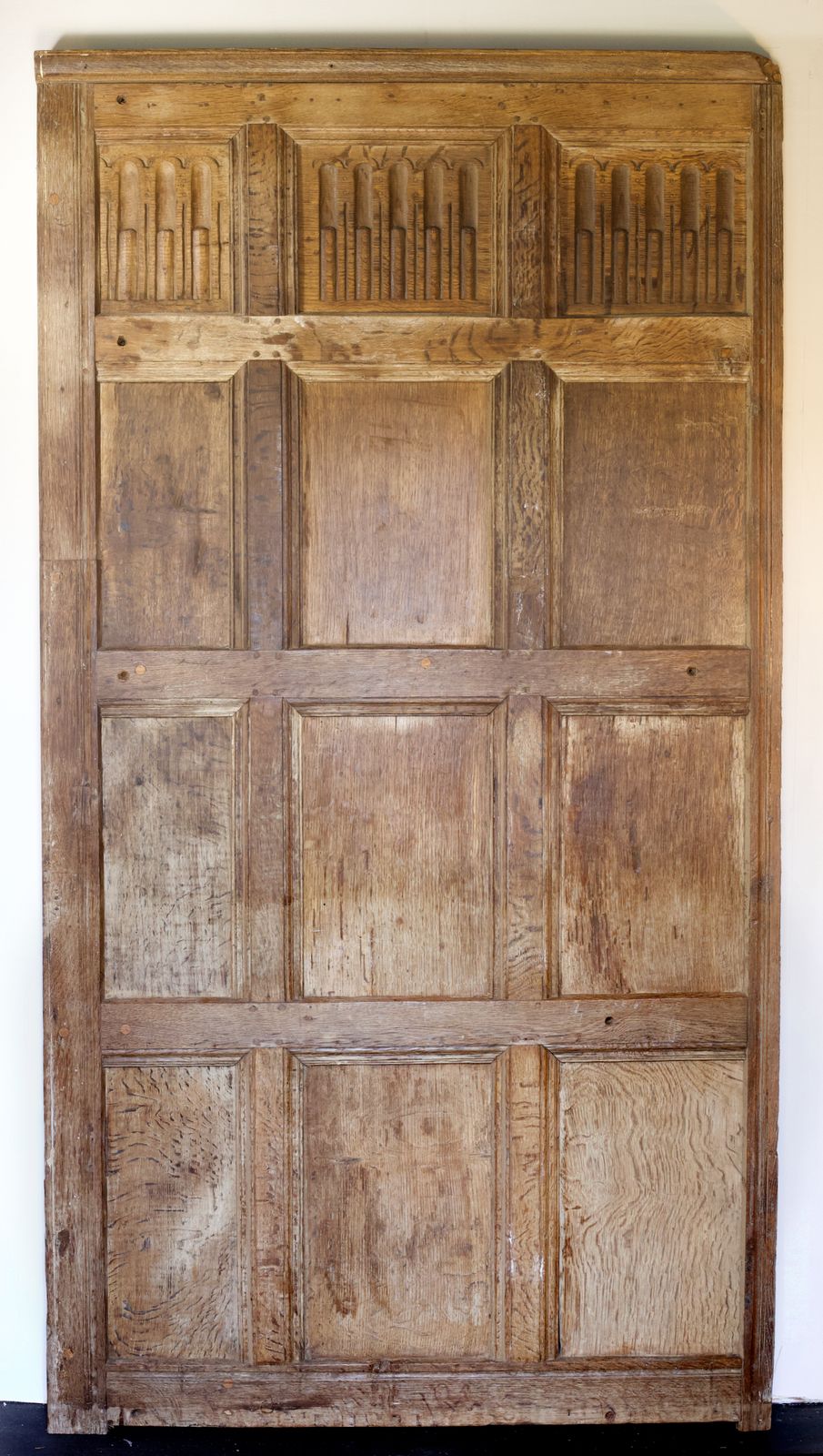 16th Century English Carved Oak Wall Panelling