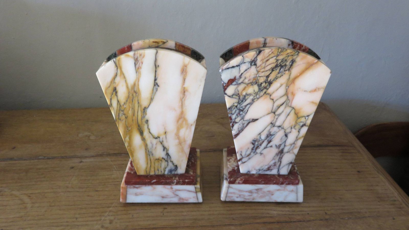 Art Deco Marble/Granite Clock / French Marble Clock With Vases / French Art Deco Clock With 2 Black Swans / Fully Serviced And Working photo vintage