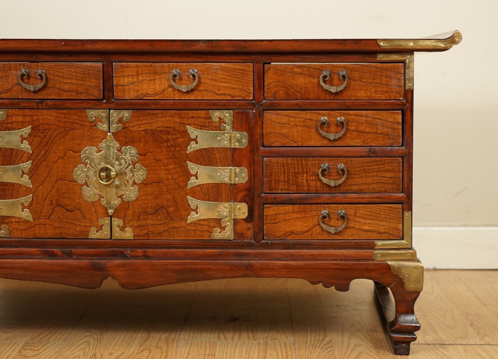 Stunning Late 19th Centry Korean Elm Coffee Table With Lots Of Drawers photo buy