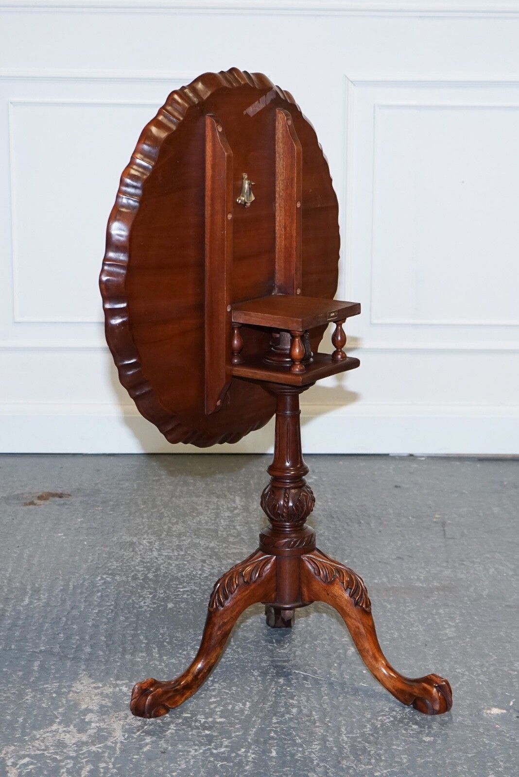 photo buy Lovely Large Hardwood Large Pie Crust Tilt Top Side Wine Plant Lamp Table