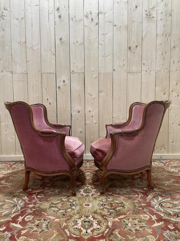 Paire De Fauteuils   Bergères De Style Louis XV En Velours Rose photo 530.0