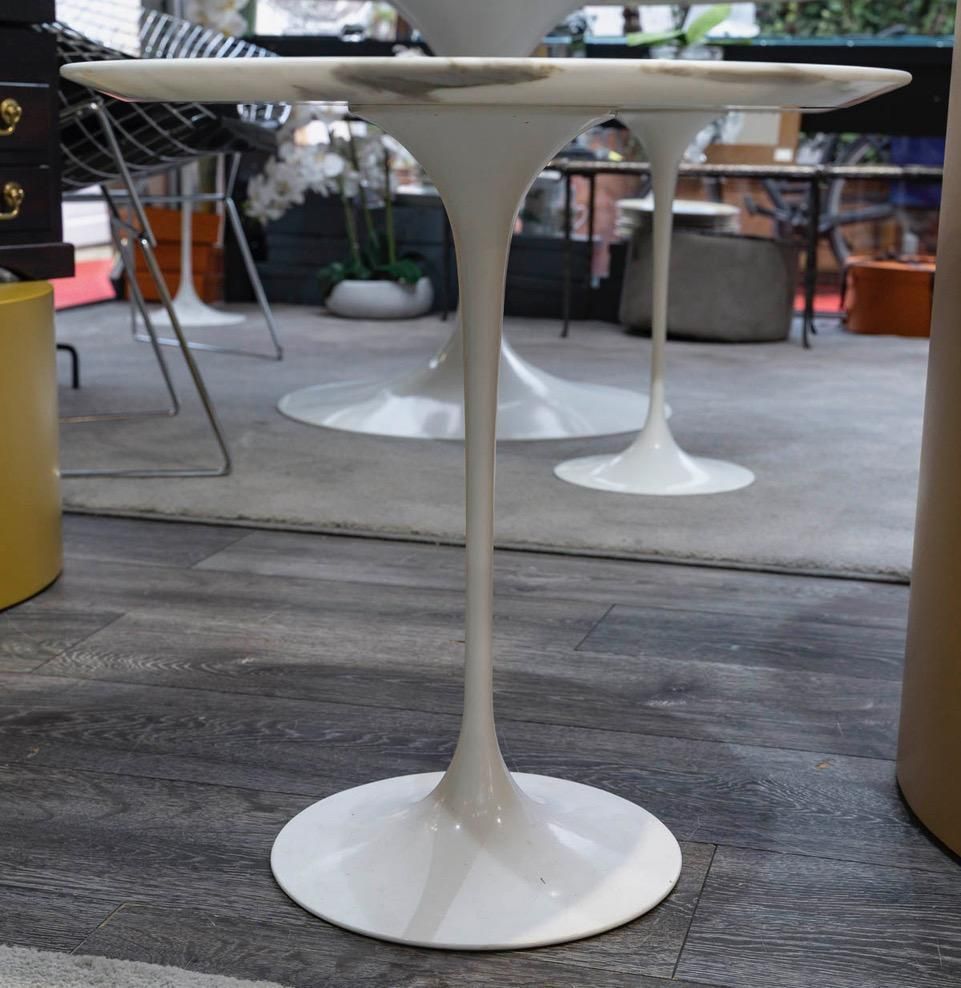 Eero Saarinen (1910 1961), Edition Knoll: Marble Pedestal Table photo 1629.0