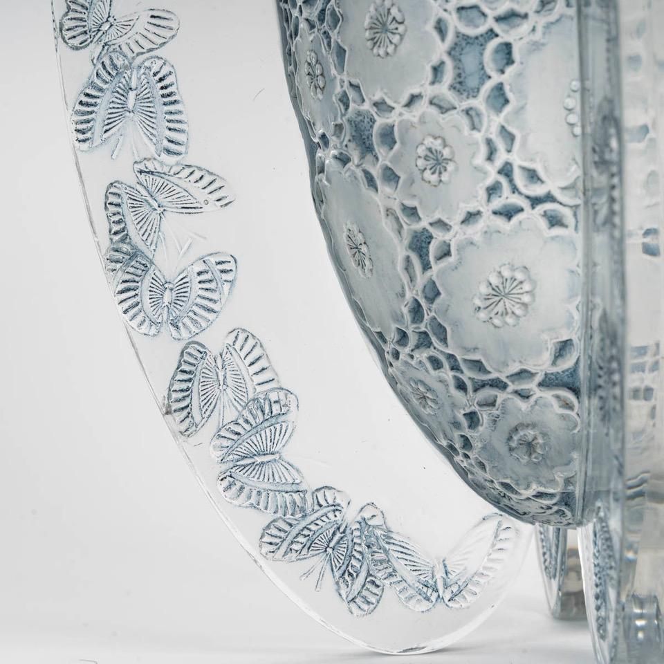 René Lalique (1860   1945) “Butterflies” Vase   1936. photo Home Decor