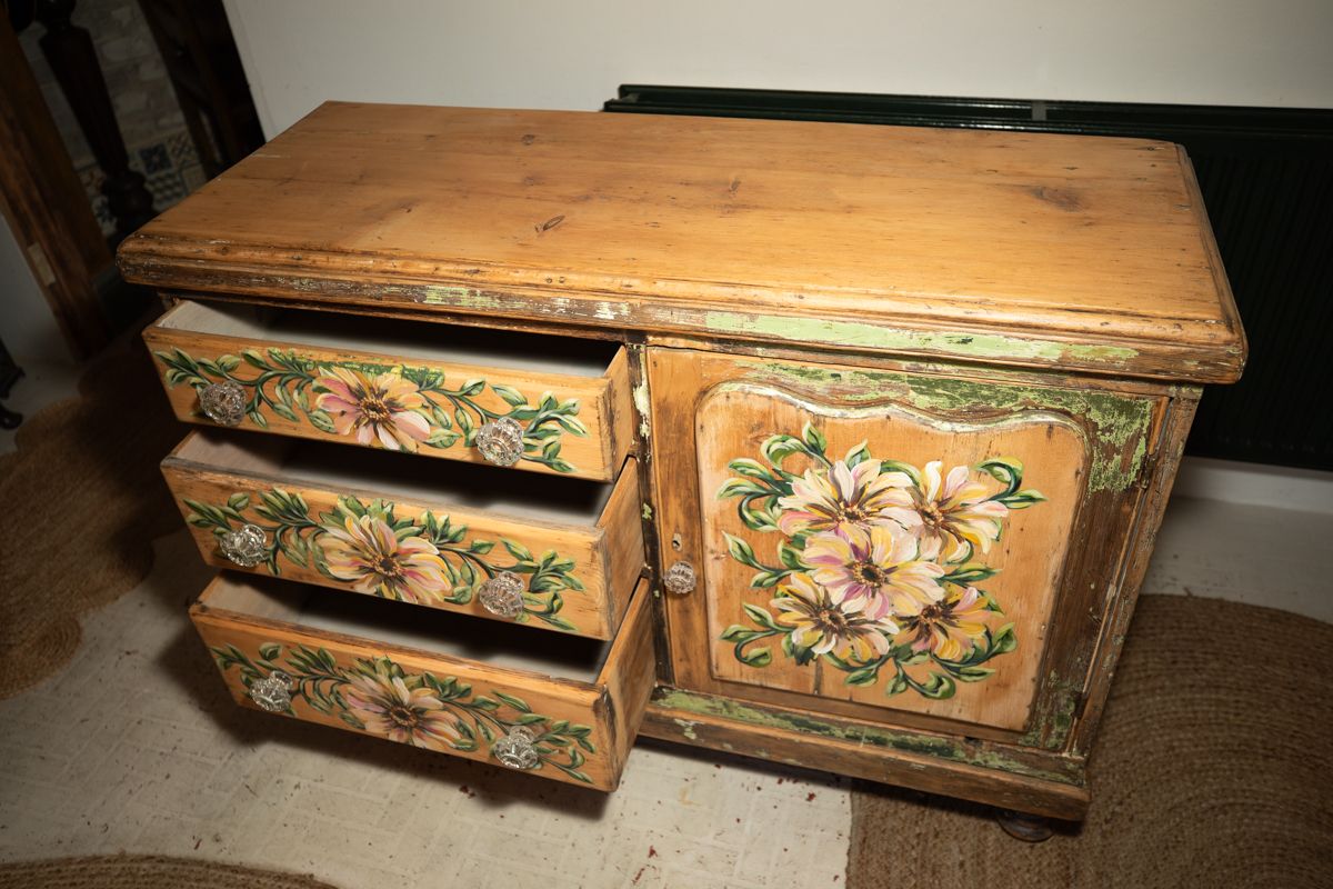 450.0 Victorian Pantry, Larder, Kitchen Circa 1840 With Hand Painted, One Off Design photo