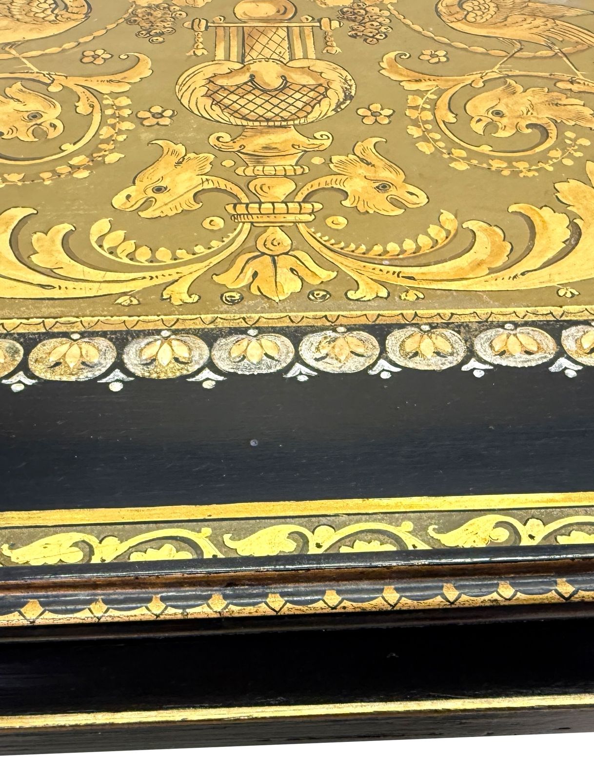 photo vintage Fine 19th Century Papier Mache Tray On Stand (England, Dated 1875)