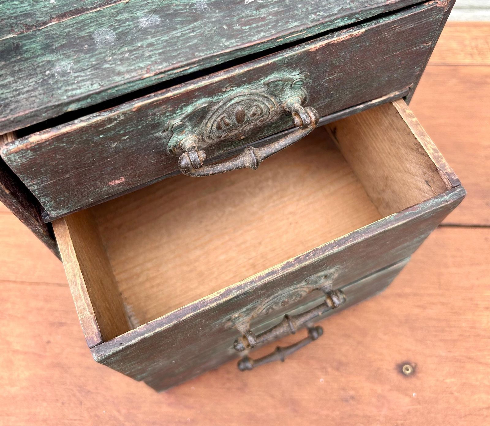 1900s Three Draw Pine Cabinet Drawer Wooden Desk Industrial Specimen Collectors Kitchen Box Antique Vintage Haberdashery Storage photo for sale