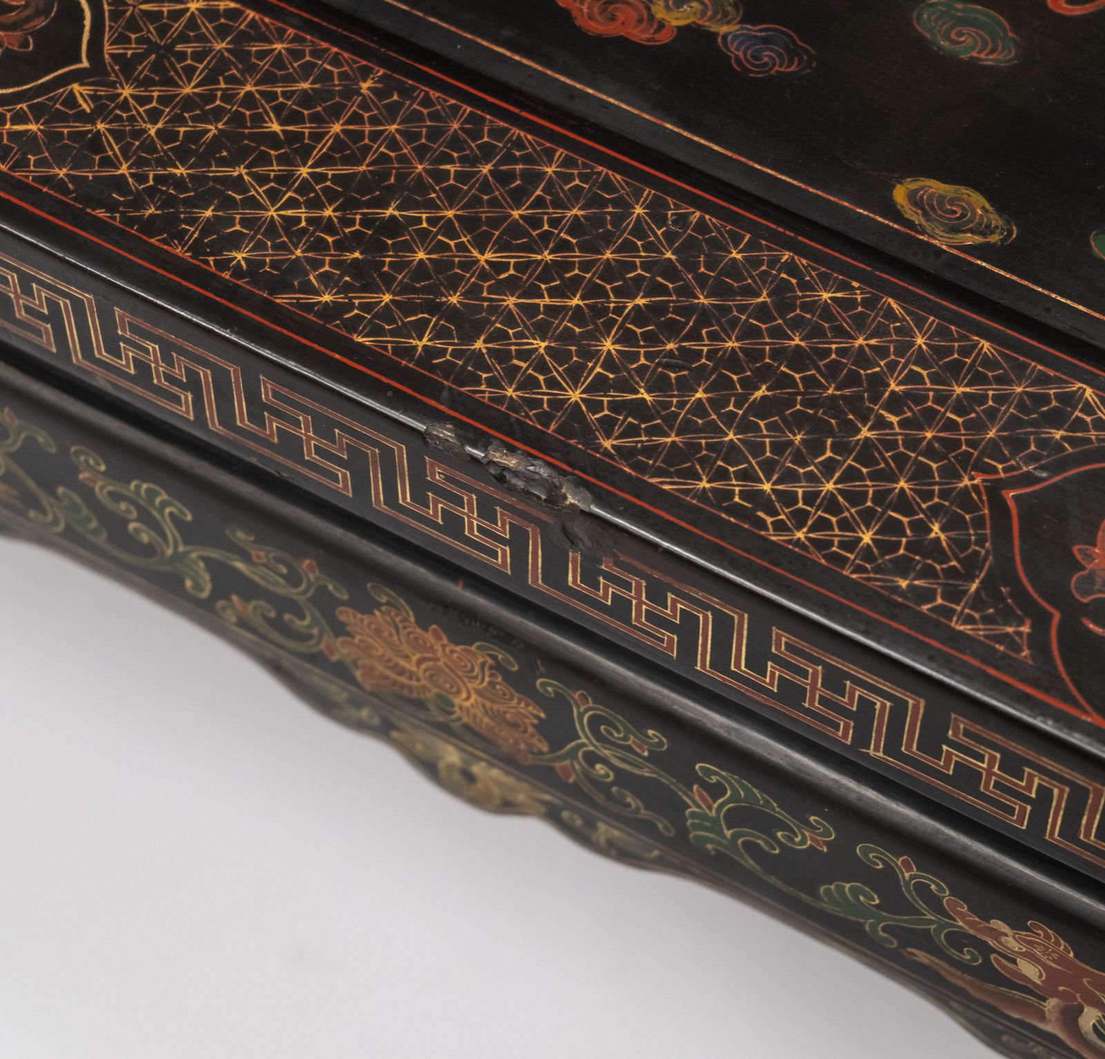 photo buy Stunning Pair Of Early 20th Century Chinese Black Lacquer Gilt & Polychrome Painted Bench Seats