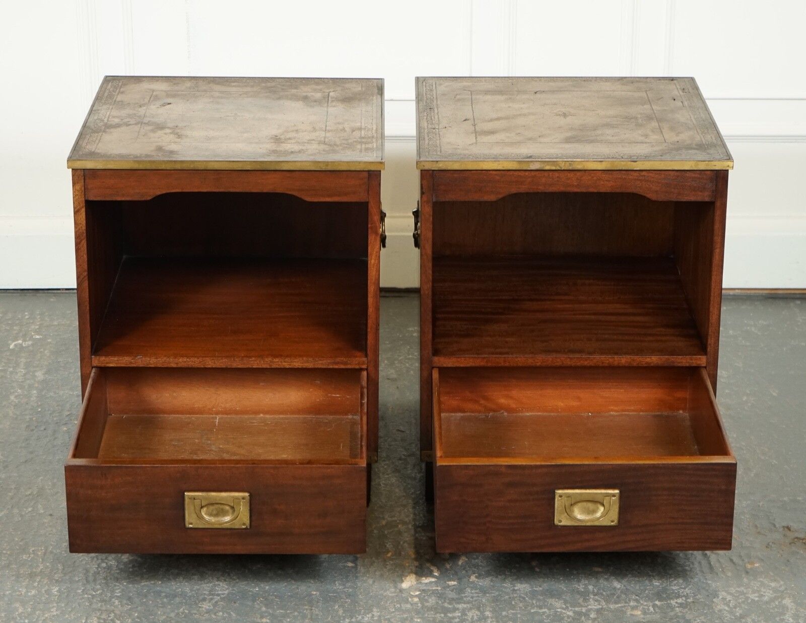 Vintage Pair Of Military Campaign Bedside Tables Nightstands Brown Leather Topj1 photo Furniture