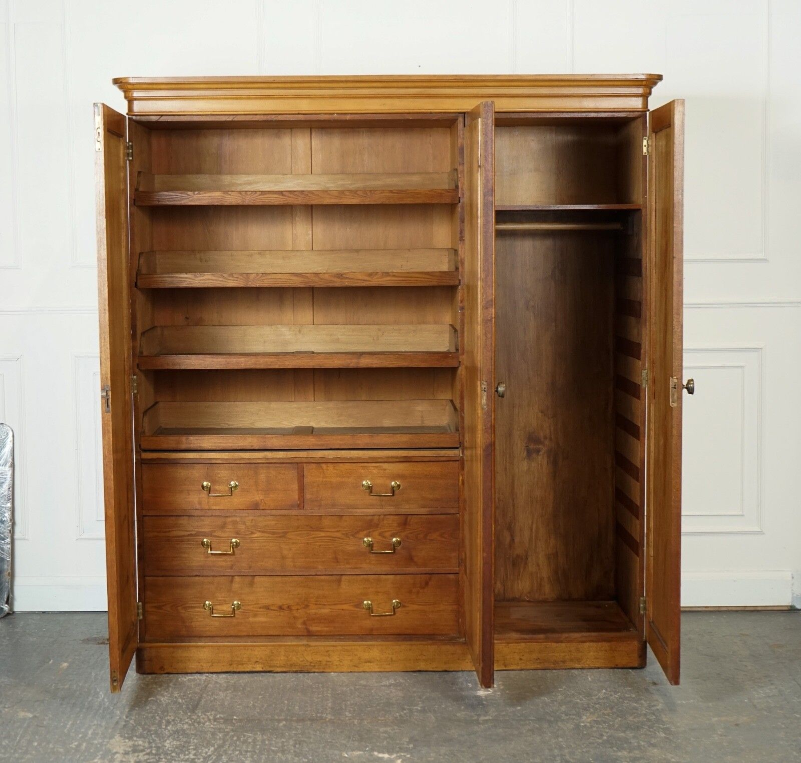 photo buy Late Antique Victorian Oak Triple Wardrobe Made By Marsh Jones & Cribb Circa1890