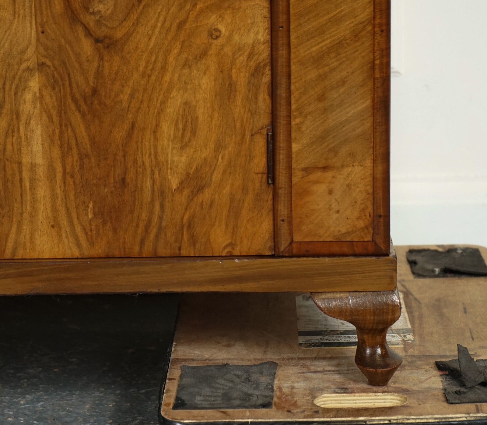 Lovely Art Deco Large Burr Walnut Wardrobe photo buy