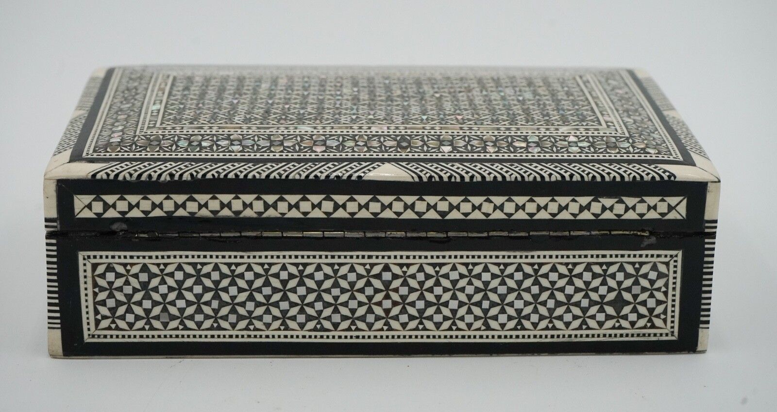 Moorish Micro Mosaic Inlaid Mother Of Pearl Trinket Jewellery Storage Box photo vinterior
