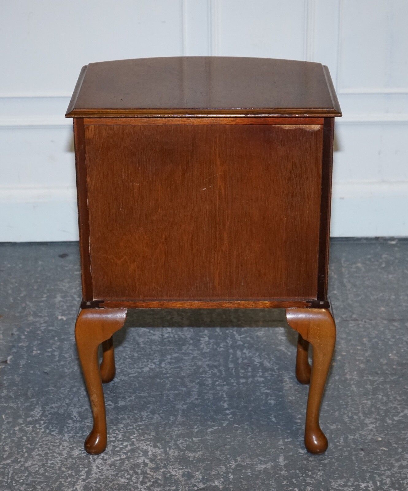 photo for sale Gorgeous Vintage Art Deco Style Burr Walnut Side End Lamp Table Queen Anne Legs