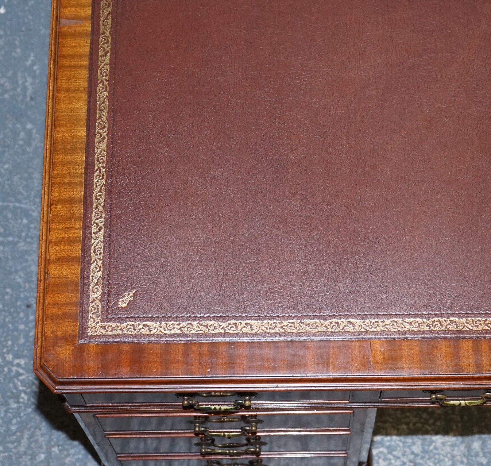 photo buy Rare Globe Wernicke Burgundy Embossed Leather Top Twin Pedestal Desk