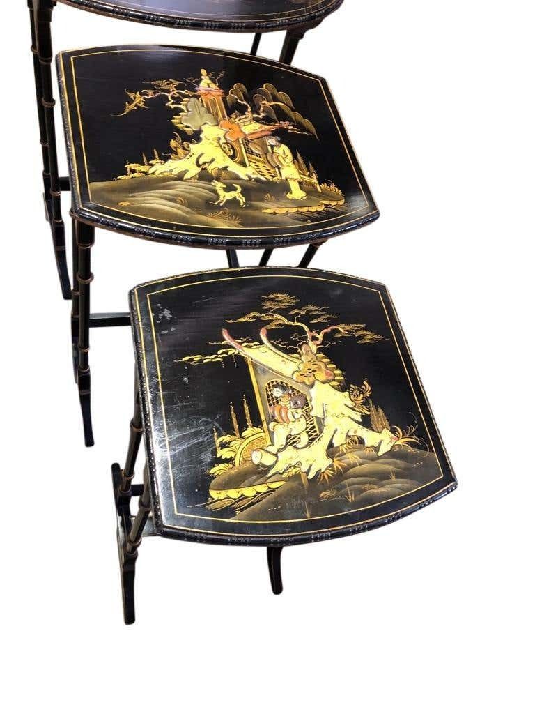 photo vinterior Set Of Three Carved Chinese Chinoiserie Nested Tables