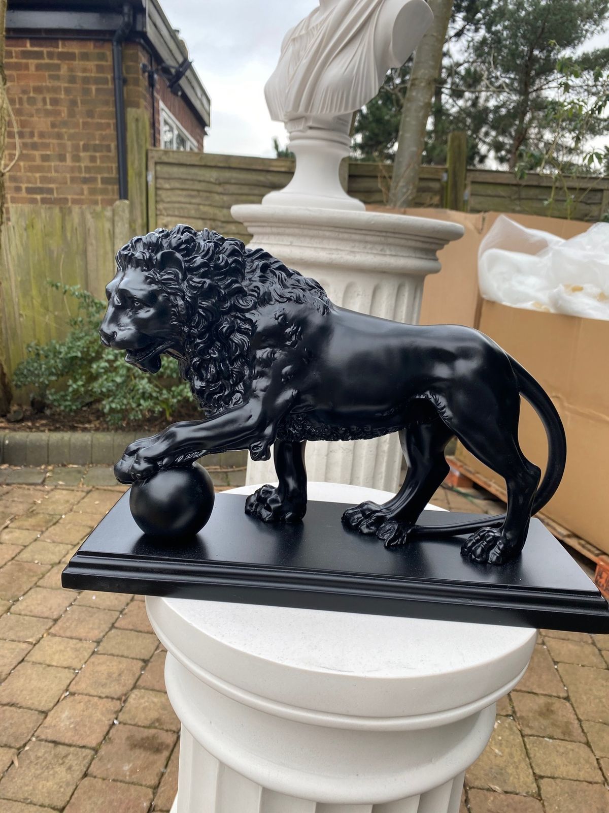 The Medici & Vacca Lions   20th Century Marble Sculpture Pair photo for sale