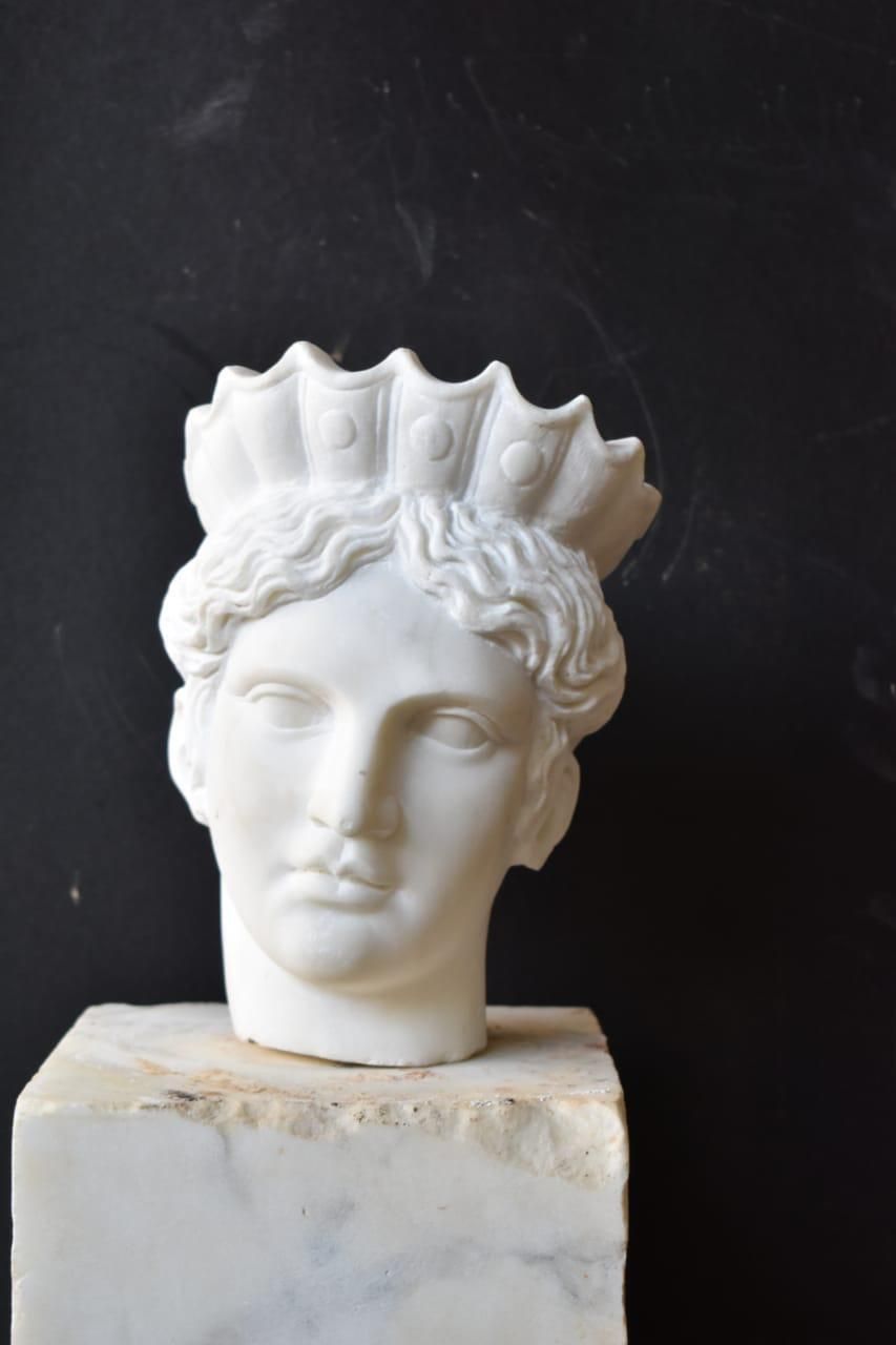 Solid Marble Bust Sculpture Of A Woman In Classical Greek Style – 20th Century photo furniture