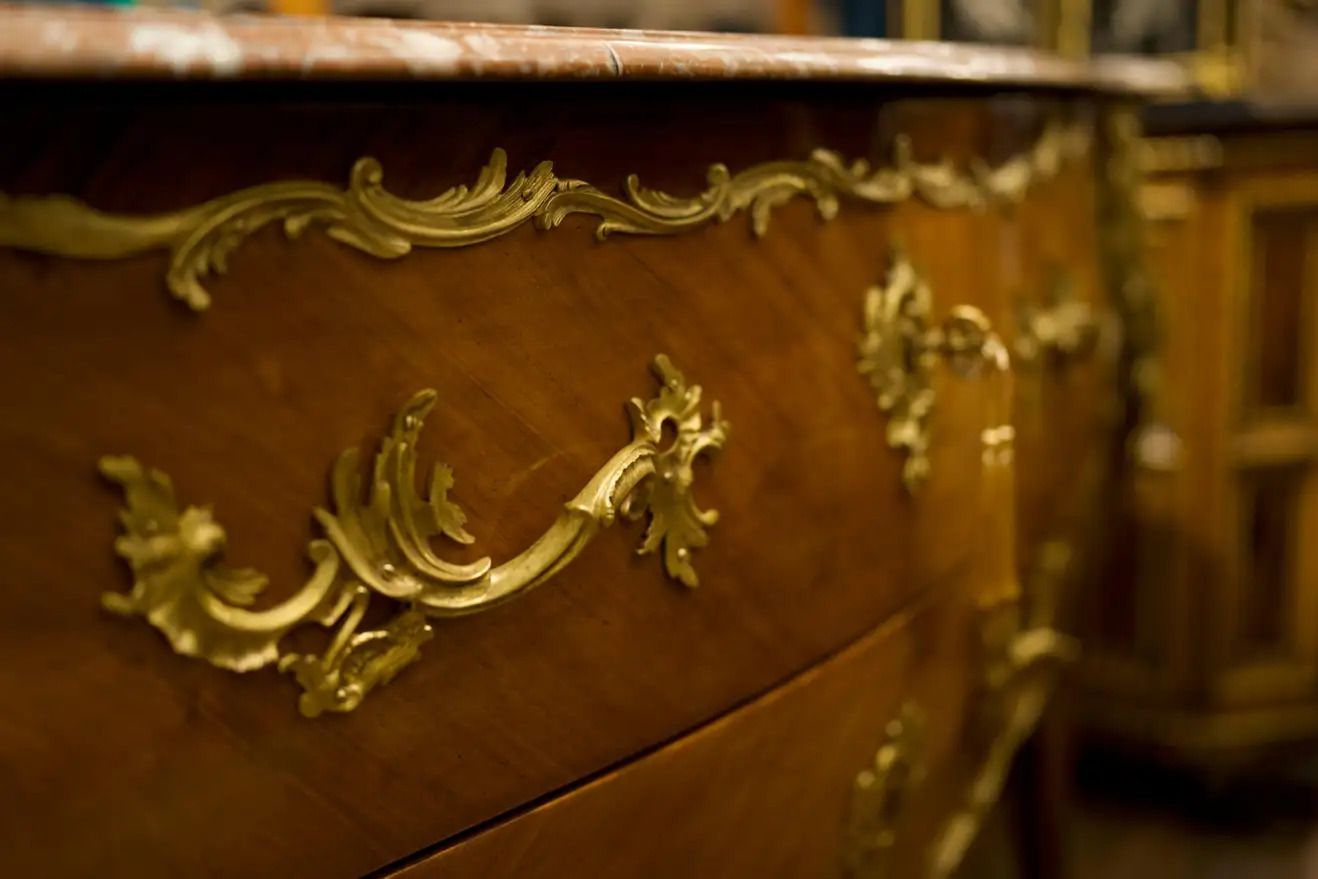 18th Century Marble Top Bronze Mounted Kingwood Louis XV Commode photo 18000.0
